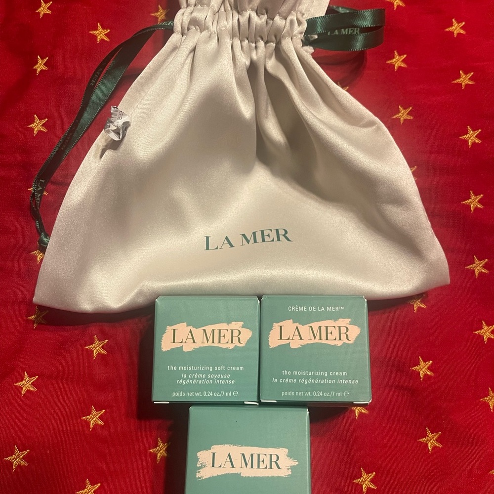 La Mer Skincare Set with Cream and Green Accents